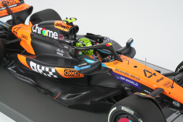 Minichamps 1:18 McLaren MCL39 No.4 Lando Norris Winner Hungarian GP 2025 McLaren 200 GP Wins with Pit Board (537253104) Limited Edition Resin Model 16 Minichamps 1:18 McLaren MCL39 No.4 Lando Norris Winner Hungarian GP 2025 McLaren 200 GP Wins resin model (537253104) - Lando Norris helmet and halo detail