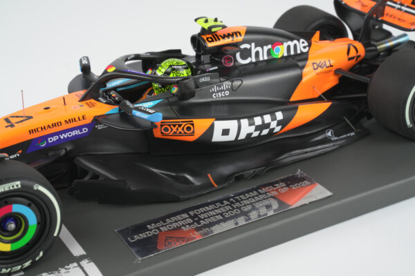 Minichamps 1:18 McLaren MCL39 No.4 Lando Norris Winner Hungarian GP 2025 McLaren 200 GP Wins with Pit Board (537253104) Limited Edition Resin Model 18 Minichamps 1:18 McLaren MCL39 No.4 Lando Norris Winner Hungarian GP 2025 McLaren 200 GP Wins resin model (537253104) - display base plaque