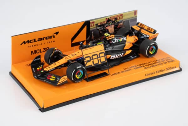 Minichamps 1:43 McLaren MCL39 No.4 Lando Norris Winner Hungarian GP 2025 (537255604) Resin Model