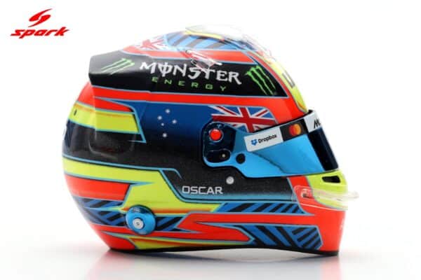 Spark 1:5 McLaren Mastercard F1 Team Oscar Piastri 2026 (5HF244) Replica Helmet 12 Spark 1:5 McLaren Mastercard F1 Team Oscar Piastri 2026 (5HF244) Replica Helmet
