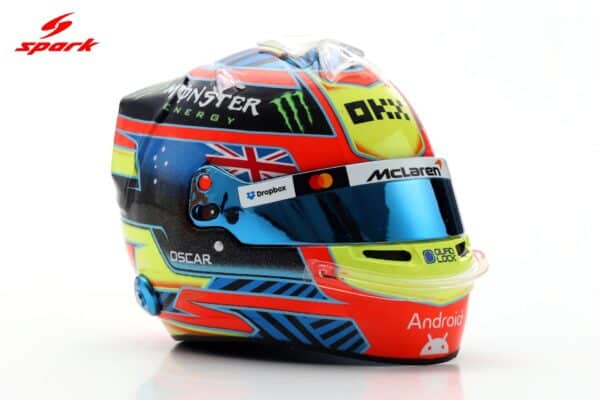 Spark 1:5 McLaren Mastercard F1 Team Oscar Piastri 2026 (5HF244) Replica Helmet 15 Spark 1:5 McLaren Mastercard F1 Team Oscar Piastri 2026 (5HF244) Replica Helmet