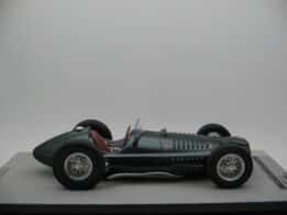 tecnomodel - 1:18 brm v16 f1 winner albi gp heat 1953 #7 manuel fangio