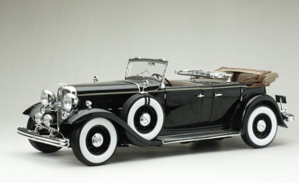 Sun Star 6168 Ford Lincoln KB Black 1/18 Diecast Model Car