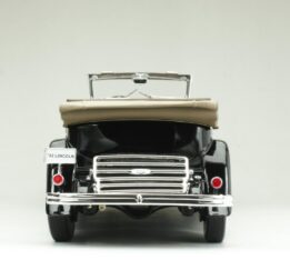 Sun Star 6168 Ford Lincoln KB Black 1/18 Diecast Model Car