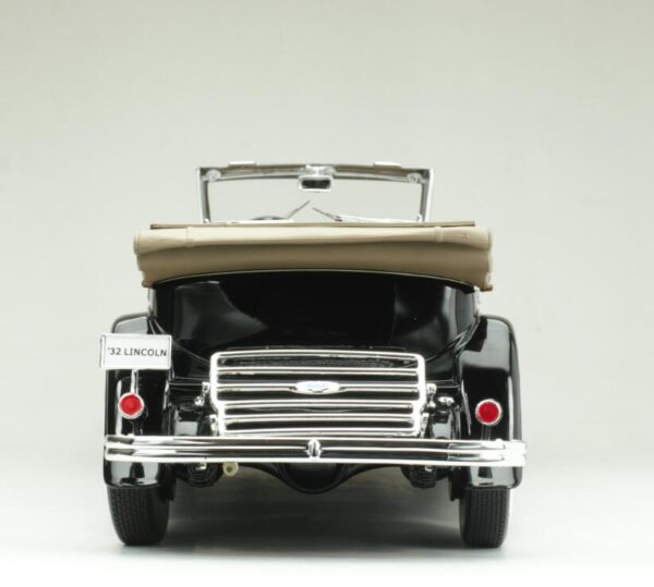 Sun Star 6168 Ford Lincoln KB Black 1/18 Diecast Model Car