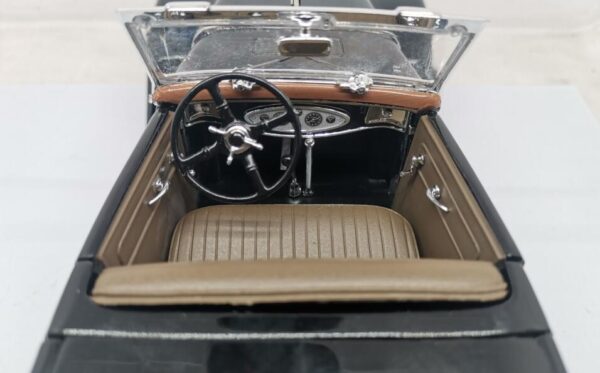 Sun Star 6168 Ford Lincoln KB Black 1/18 Diecast Model Car