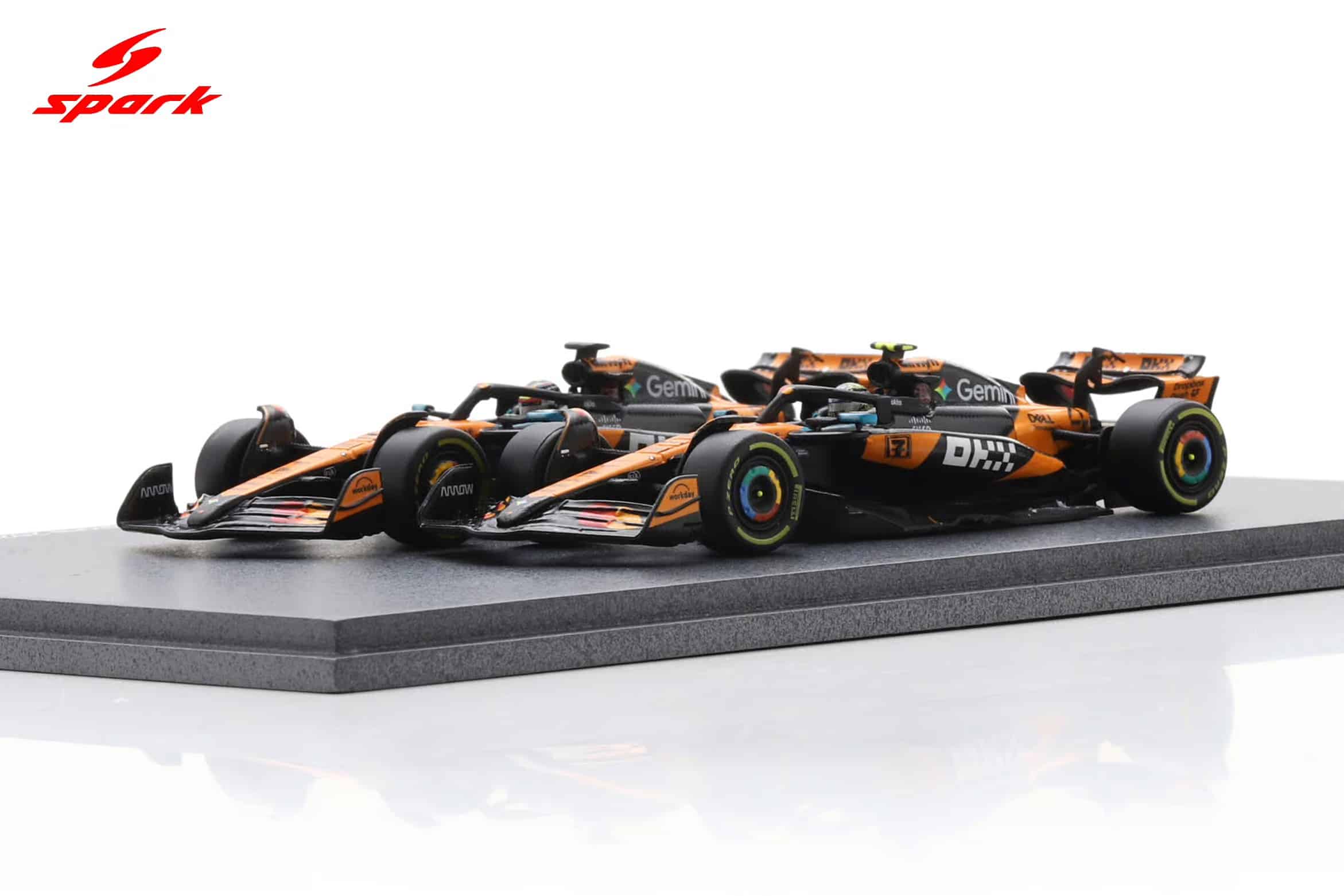 Spark 1:64 McLaren MCL39 No.4 & 81 Formula 1 Constructors' Champion 2025 Lando Norris, Oscar Piastri 2-Car Set with Display Base (64S084) Resin Model 2 Spark 1:64 McLaren MCL39 No.4 & 81 Formula 1 Constructors' Champion 2025 Lando Norris, Oscar Piastri 2-Car Set with Display Base (64S084) Resin Model - Image 2