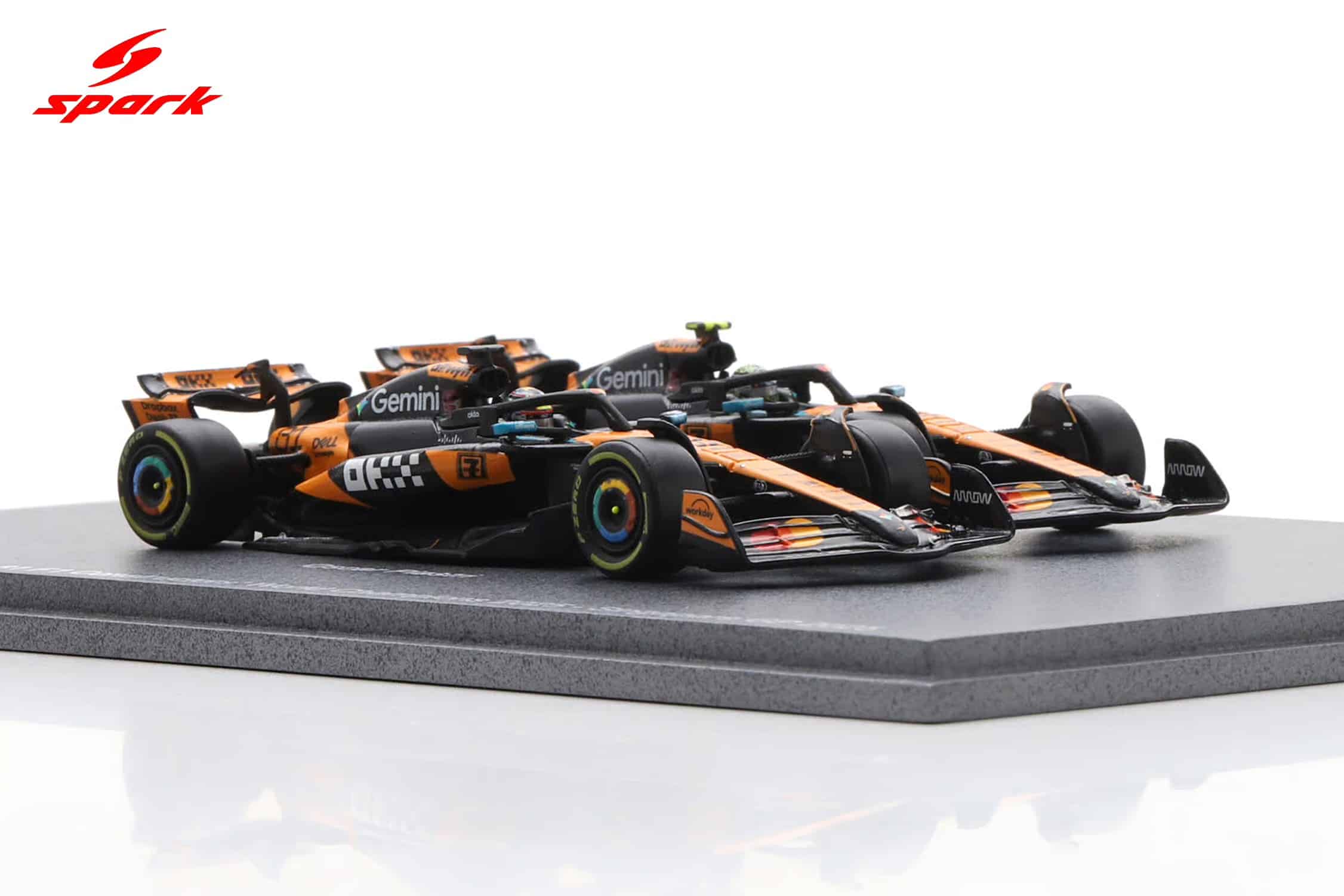 Spark 1:64 McLaren MCL39 No.4 & 81 Formula 1 Constructors' Champion 2025 Lando Norris, Oscar Piastri 2-Car Set with Display Base (64S084) Resin Model 7 Spark 1:64 McLaren MCL39 No.4 & 81 Formula 1 Constructors' Champion 2025 Lando Norris, Oscar Piastri 2-Car Set with Display Base (64S084) Resin Model - Image 7