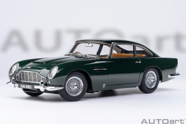 AUTOart - 1:18 Aston Martin DB5 1964 British Racing Green