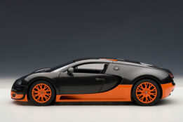 AUTOart 1:18 Bugatti Veyron Super Sport (Carbon Black/Orange Side Skirts) (70936)