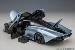 AUTOart - 1:18 McLaren Speedtail Frozen Blue 2020