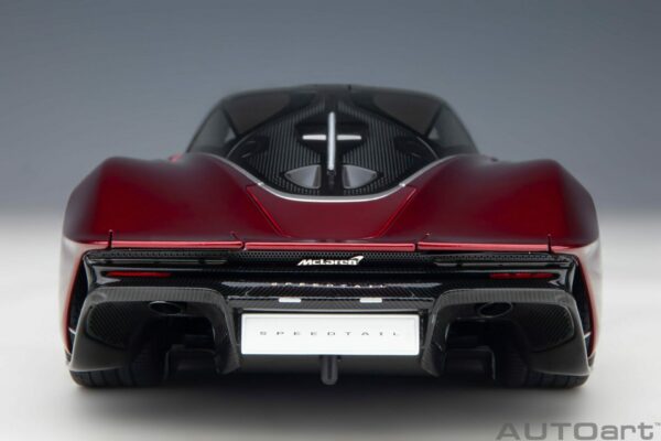 AUTOart - 1:18 McLaren Speedtail Volcano Red 2020