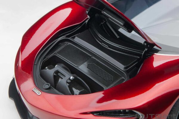 AUTOart - 1:18 McLaren Speedtail Volcano Red 2020