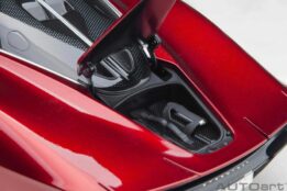 AUTOart - 1:18 McLaren Speedtail Volcano Red 2020