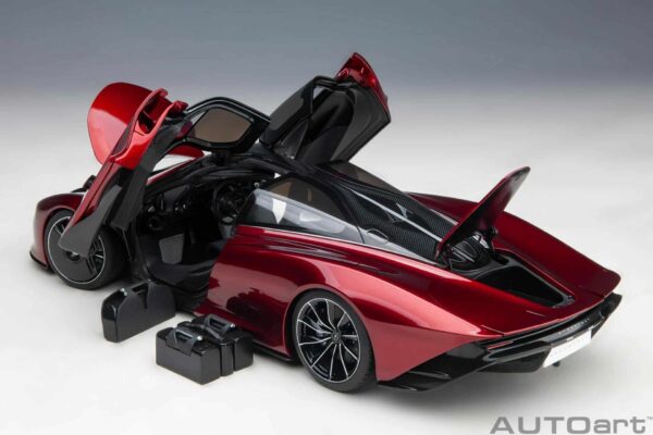 AUTOart - 1:18 McLaren Speedtail Volcano Red 2020