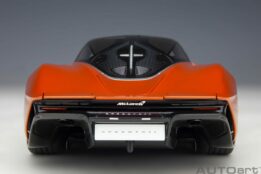 AUTOart - 1:18 McLaren Speedtail Volcano Orange 2020