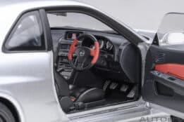 AUTOart - 1:18 Nissan Skyline GT-R (R34) Nismo Z-tune (Z-tune Silver)