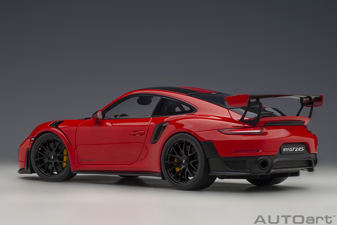 AUTOart – 1:18 Porsche 911 (991.2) GT2 RS Weissach Package Red (2019)