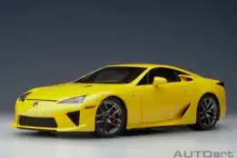 AUTOart - 1:18 Lexus LFA Pearl Yellow (78854)