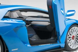 autoart - 1:18 lamborghini aventador s (blue nila)