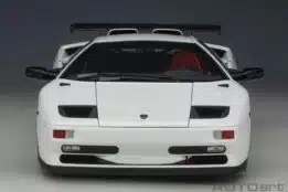 AUTOart - 1:18 Lamborghini Diablo SV R 1996 Impact White
