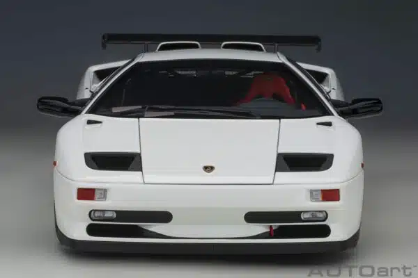 AUTOart - 1:18 Lamborghini Diablo SV R 1996 Impact White