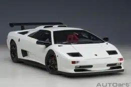 AUTOart - 1:18 Lamborghini Diablo SV R 1996 Impact White