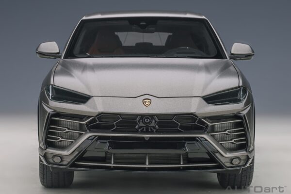 AUTOart - 1:18 Lamborghini Urus (Grigio Titans)