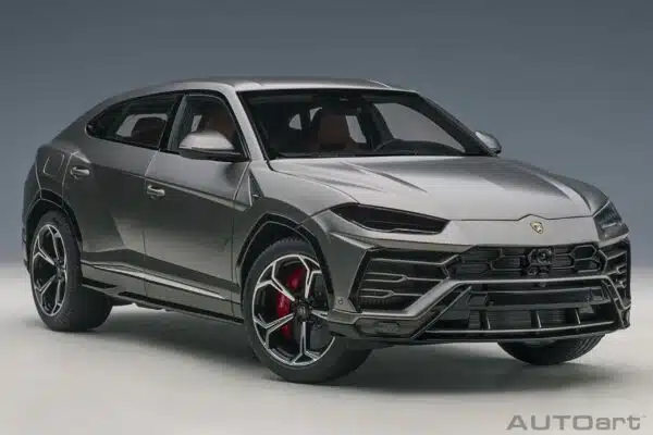 AUTOart - 1:18 Lamborghini Urus (Grigio Titans)