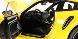 minichamps - 1:18 porsche 911 (992) turbo s coupe sport design yellow (2021)
