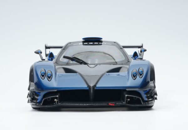 BBR 1:18 Pagani Zonda Revolucion (850625001) Limited Edition Diecast Model (Basic Pack) 6 BBR 1:18 Pagani Zonda Revolucion (850625001) Limited Edition Diecast Model (Basic Pack)
