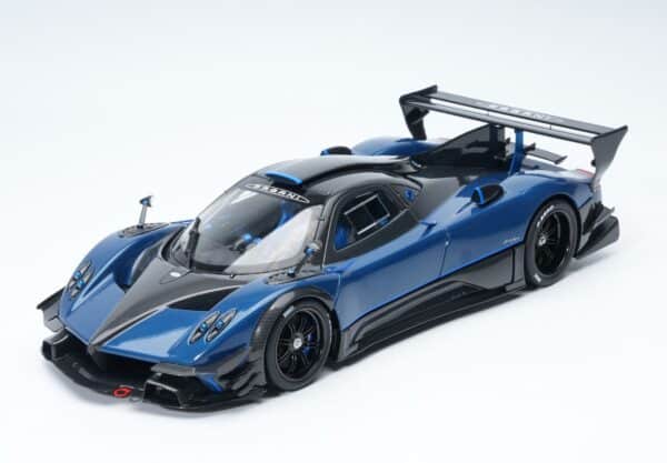 BBR 1:18 Pagani Zonda Revolucion (850625021DIE) Limited Edition Diecast Model (Special Pack)