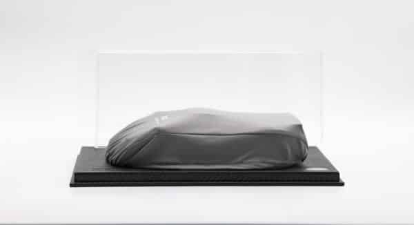 BBR 1:18 Pagani Zonda Tricolore 2010 (850620121DIE) Diecast Model with Briefcase 13 BBR 1:18 Pagani Zonda Tricolore 2010 (850620121DIE) Diecast Model with Briefcase
