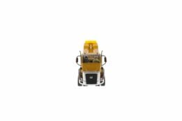 Diecast Masters 1/50 CT660 Day Cab XL Trailer 85503