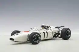 AUTOart - 1:18 Honda RA272 #11 Richie Ginther 1965 Mexico GP avec Driver Figure