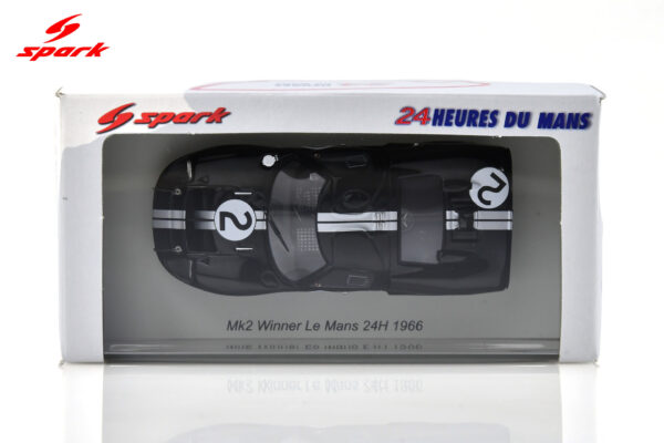 Spark 1:43 Ford Mk II No.2 Winner 24H Le Mans 1966 B. McLaren - C. Amon (43LM66) Resin Model 10 Spark 1:43 Ford Mk II No.2 Winner 24H Le Mans 1966 B. McLaren - C. Amon (43LM66) Resin Model