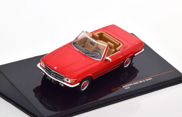 Ixo 1/43 Mercedes 280 SL R107 Red Diecast Model Car CLC379
