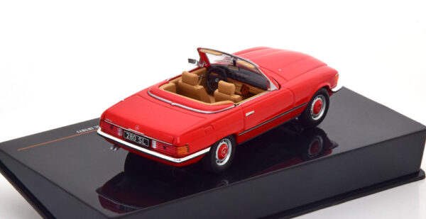 Ixo 1/43 Mercedes 280 SL R107 Red Diecast Model Car CLC379