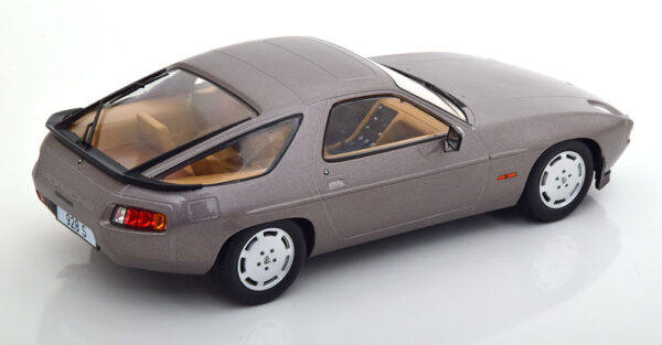 MCG 1/18 Porsche 928 S Grey Diecast Model Car MCG18199