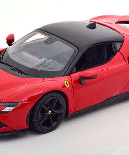Bburago 1:18 Ferrari SF90 Stradale Race and Play Red Diecast Model Car 16015