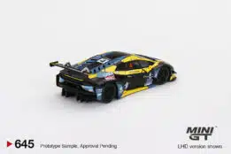 mini gt - 1:64 lamborghini huracan gt3 evo #4 2022 macau gt cup 3rd (lhd)