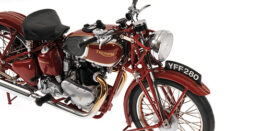 Minichamps 122133700 Triumph Speed Twin 1939 Red Motorcycle 1:12 scale diecast model