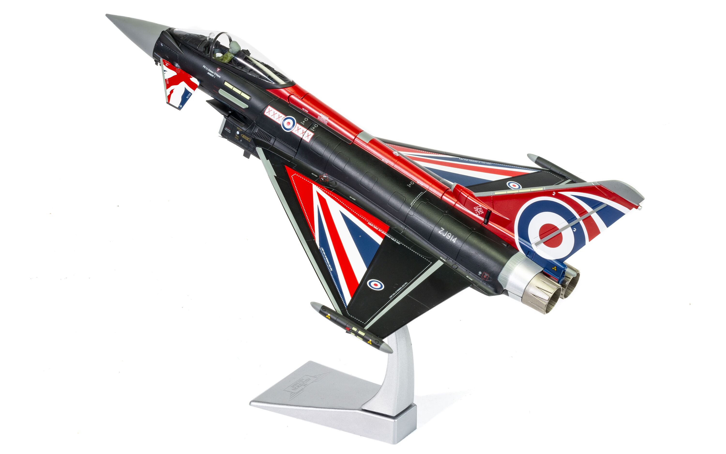 Corgi 1:48 Eurofighter Typhoon FGR4 "Blackjack" 2022 RAF (AA29003) Limited Edition Diecast Model 4 Corgi 1:48 Eurofighter Typhoon FGR4 "Blackjack" 2022 RAF (AA29003) Limited Edition Diecast Model - Image 4