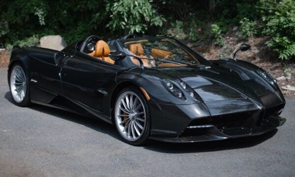 autoart - 1:18 pagani huayra roadster bc oro black/carbon