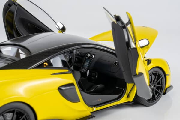 AUTOart 1:18 McLaren 600LT Sicilian Yellow (76082) Composite Model 15 AUTOart 1:18 McLaren 600LT Sicilian Yellow (76082) Composite Model