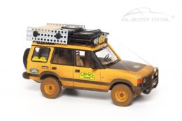 Almost Real 810411 Land Rover Discovery Dirty Version Camel Trophy 1996 Kalimantan Diecast Model