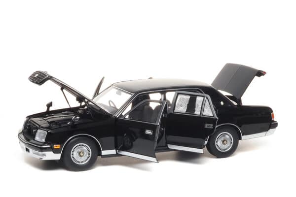 Almost Real - 1:18 Toyota Century 1997 Black - Diecast Model