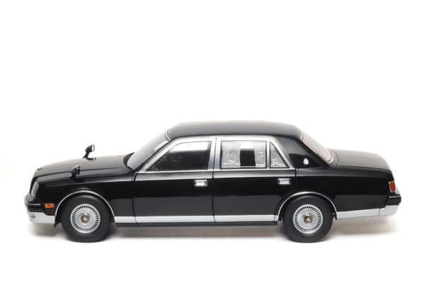 Almost Real - 1:18 Toyota Century 1997 Black - Diecast Model