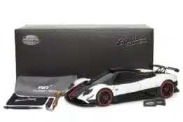 Almost Real - 1:18 Pagani Zonda Cinque Coupe 2009 Bianco Benny