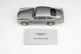 Amalgam - 1:18 Aston Martin DB5 Vantage Silver Birch